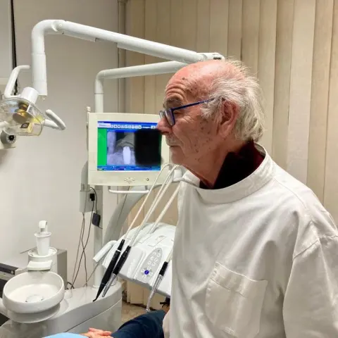 Foto di Dott. Proietti Toppi - Medico Dentista