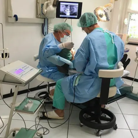 Foto di Studio Odontoiatrico Dr. Mirandola - Miradent Srl