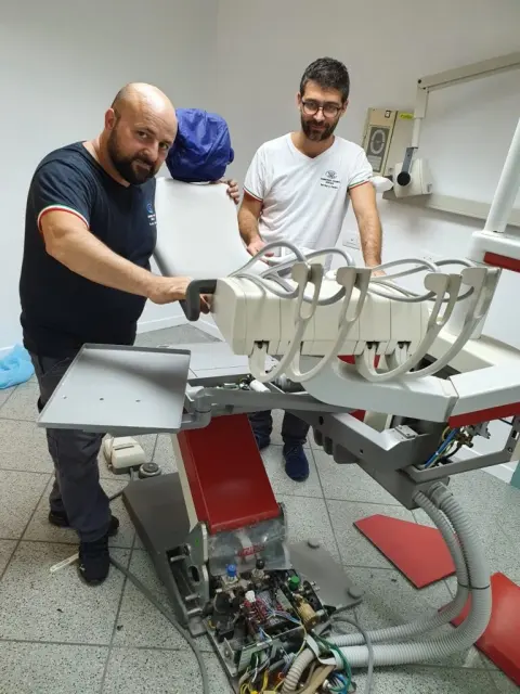Foto di New Service A Zaruka Srl Assistenza Tecnica Dentale Forniture Per Dentisti Abbigliamento Medicale