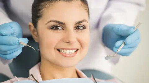 Foto di Studio Dentistico Scorca Invisalign Dentista Bari Sbiancamento Impianti Dentali Apparecchio Invisibile