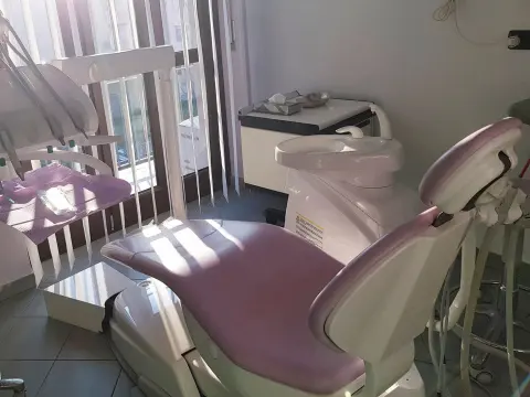 Foto di Giacone Dr. Enzo - Medico Dentista